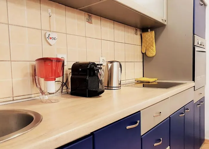 Maja Feels Like * Skopje